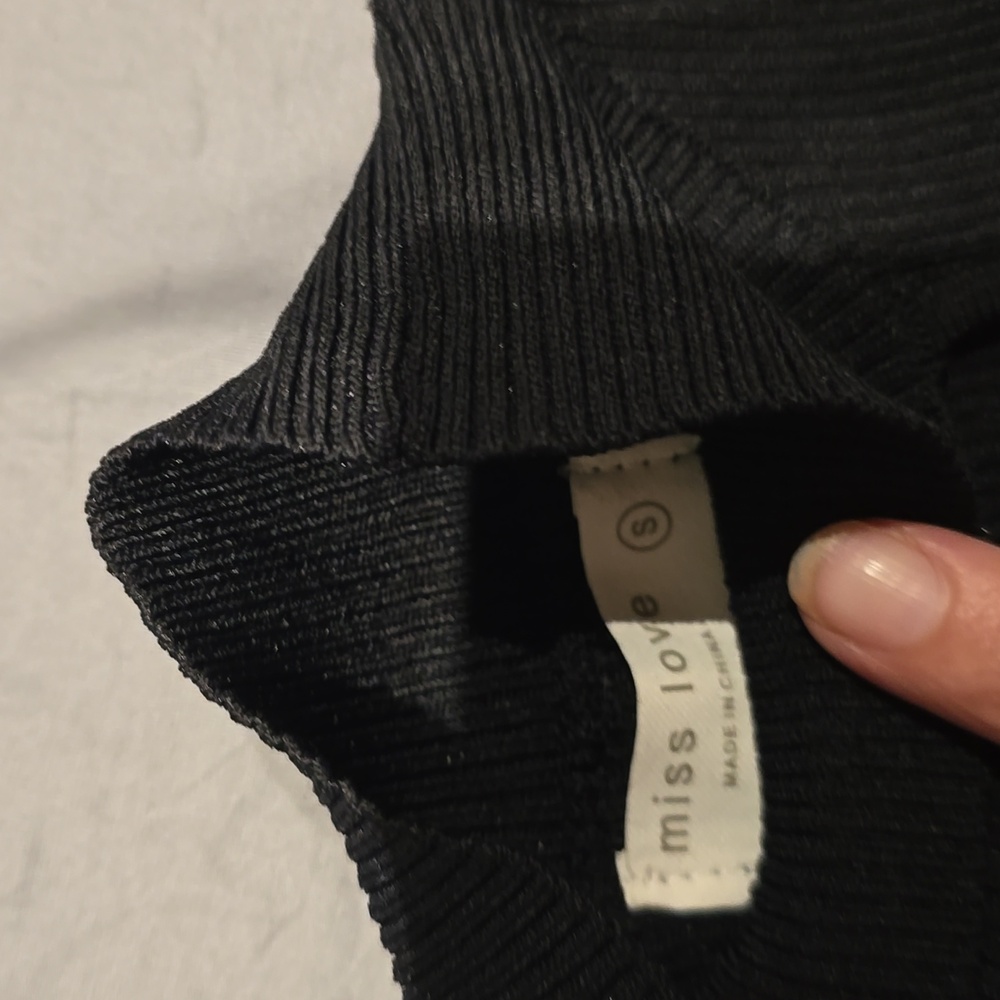 Bundle: Endless Rose Ribbed Pink Knit Top. Miss Love Ribbed Blk Sleeveless Small - Picture 13 of 13